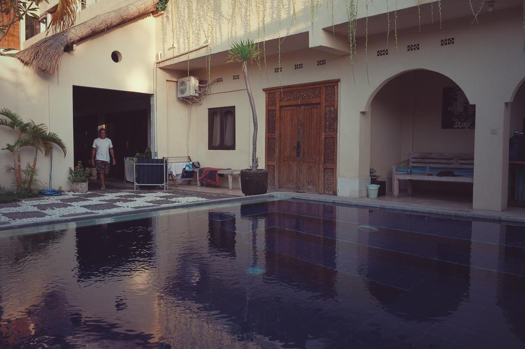 Berawa Beach Surfstay Canggu Extérieur photo